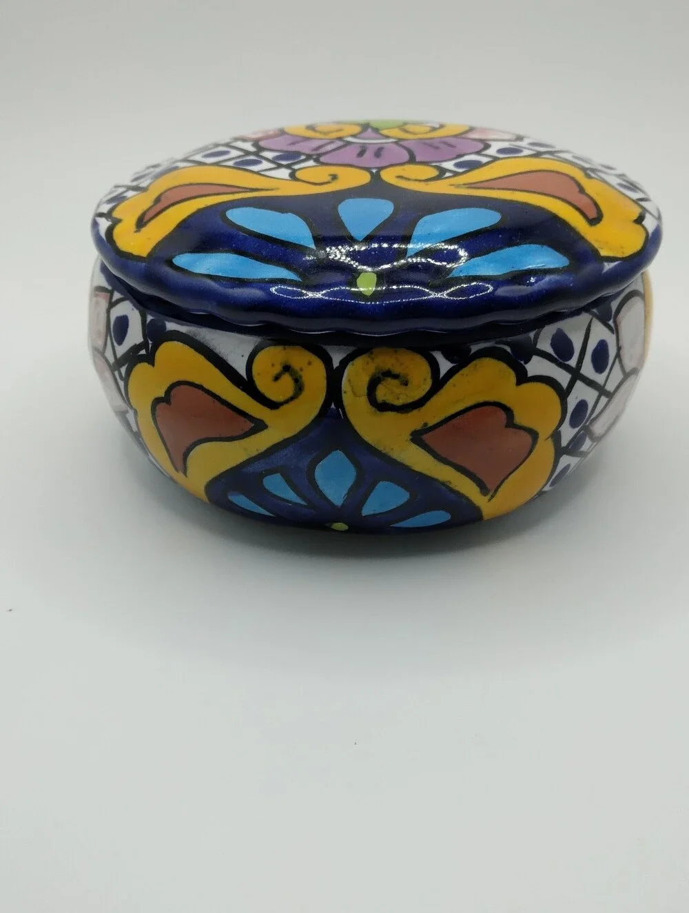 Telavera vibrant pottery